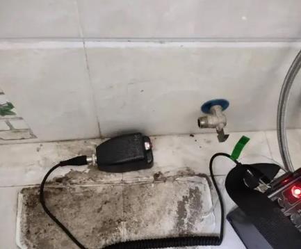 揭东屋顶漏水维修公司分享下卫生间漏水的危害及解决方法